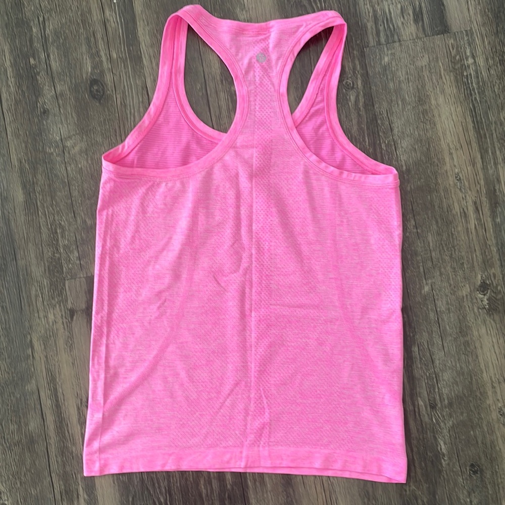 Lululemon Swiftly Tech 2.0 Racerback - Picture 2 of 4